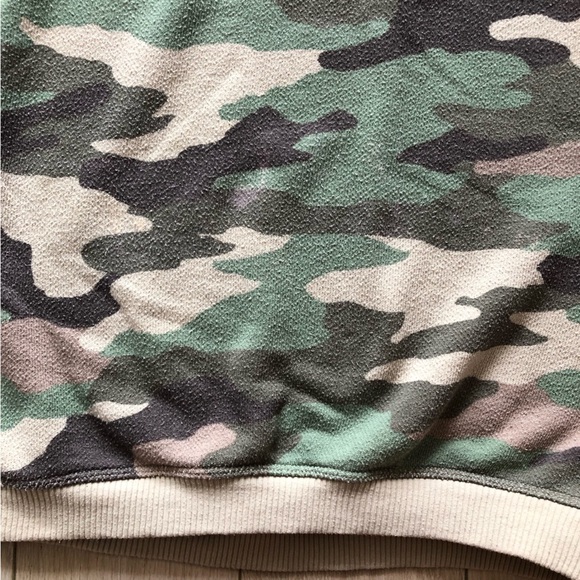 Aerie Camo Oversized 1/4 Zip Sweatshirt Size S - Picture 2 of 11
